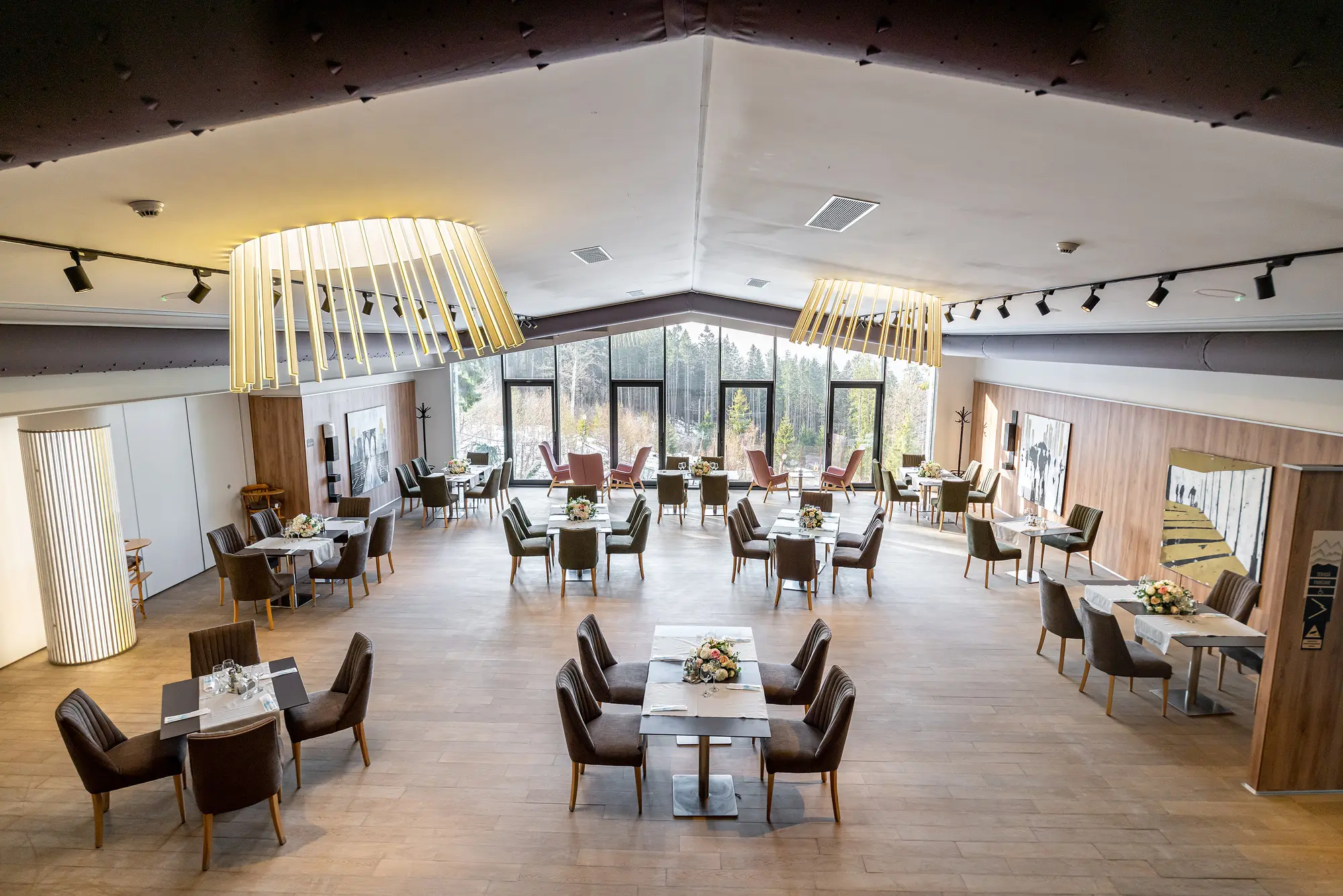 restaurant-hotel-hanul-cu-ursi